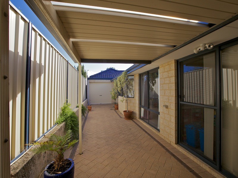 33 CLARAFIELD MEANDER, Tapping WA 6065