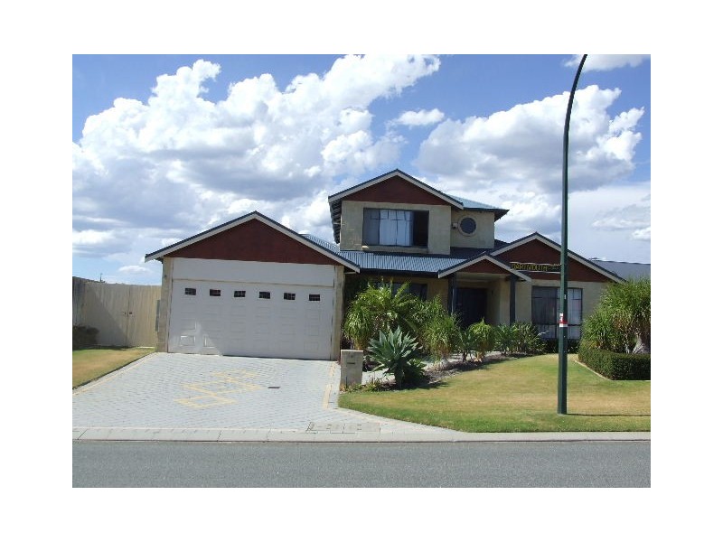 4 DARTMOUTH CIRCLE, Quinns Rocks WA 6030
