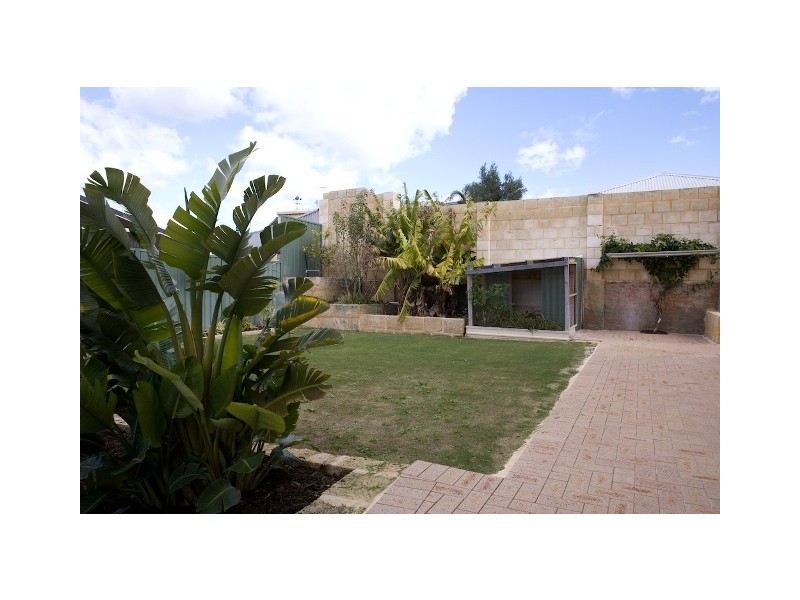 16 Javez Drive, Quinns Rocks WA 6030