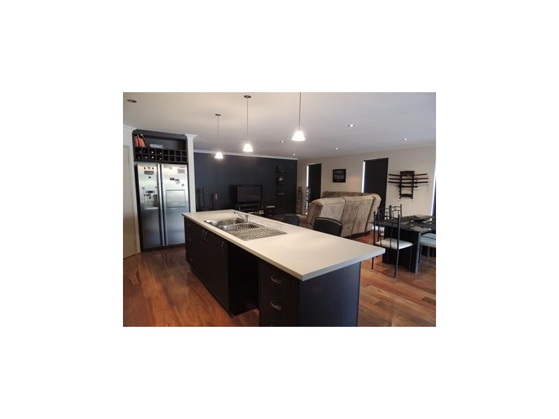 45 BLACKWOOD MEANDER, Yanchep WA 6035