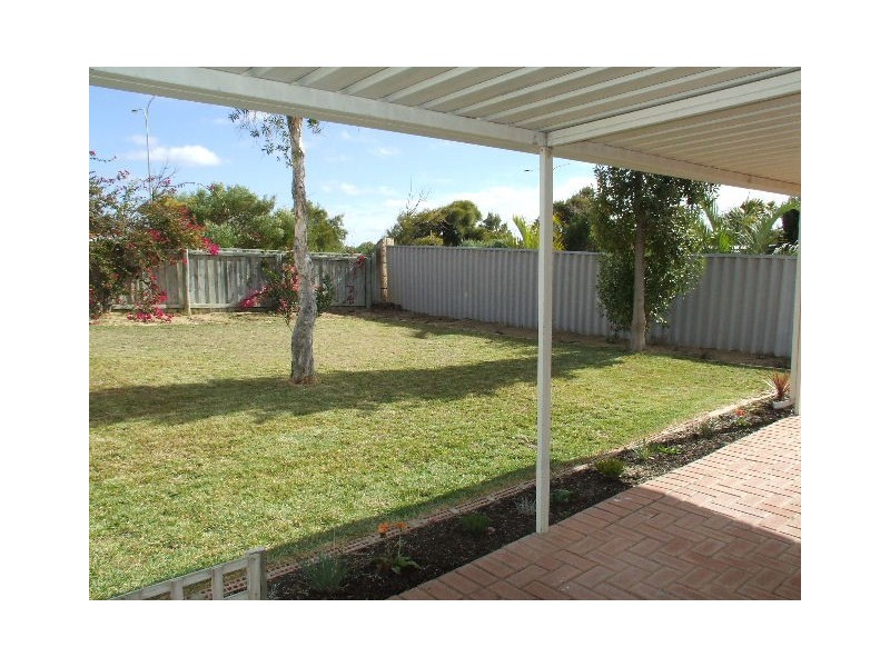 36 Serpentine Gardens, Clarkson WA 6030