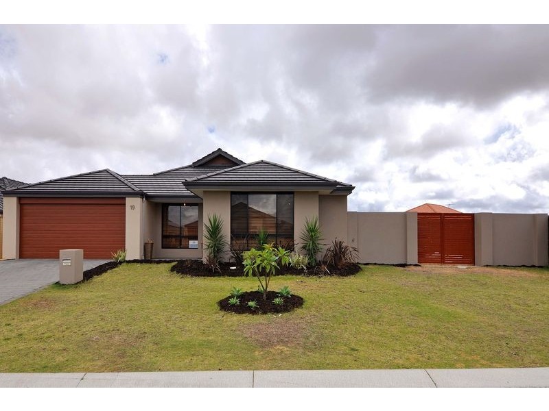 19 Redington Drive, Butler WA 6036