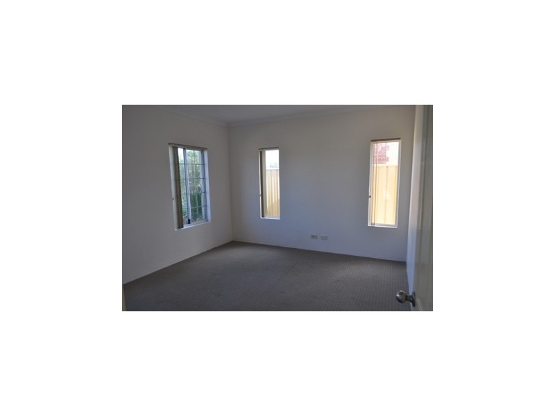 32 Sirius Ramble, Quinns Rocks WA 6030