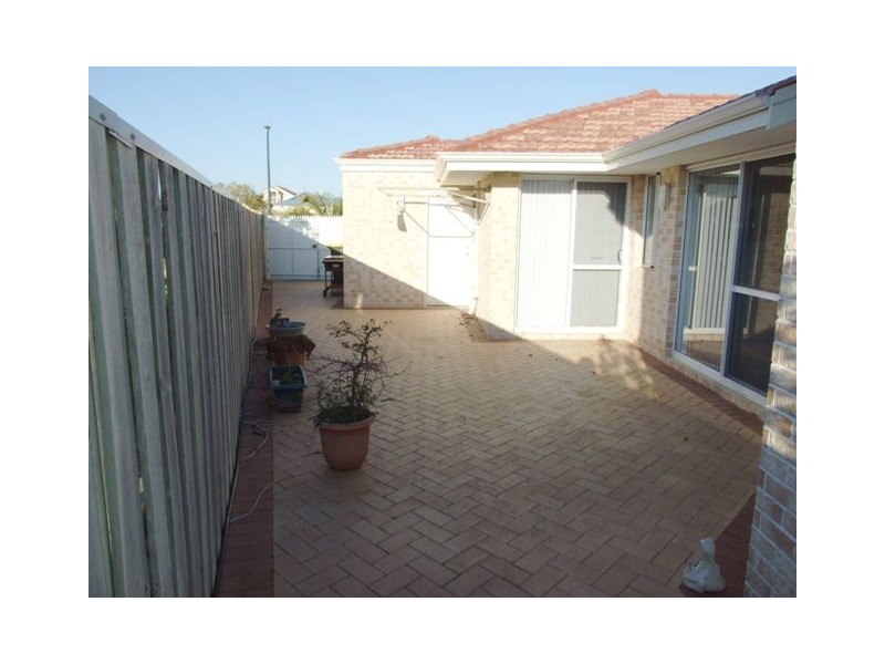 8 Clarion Pass, Quinns Rocks WA 6030