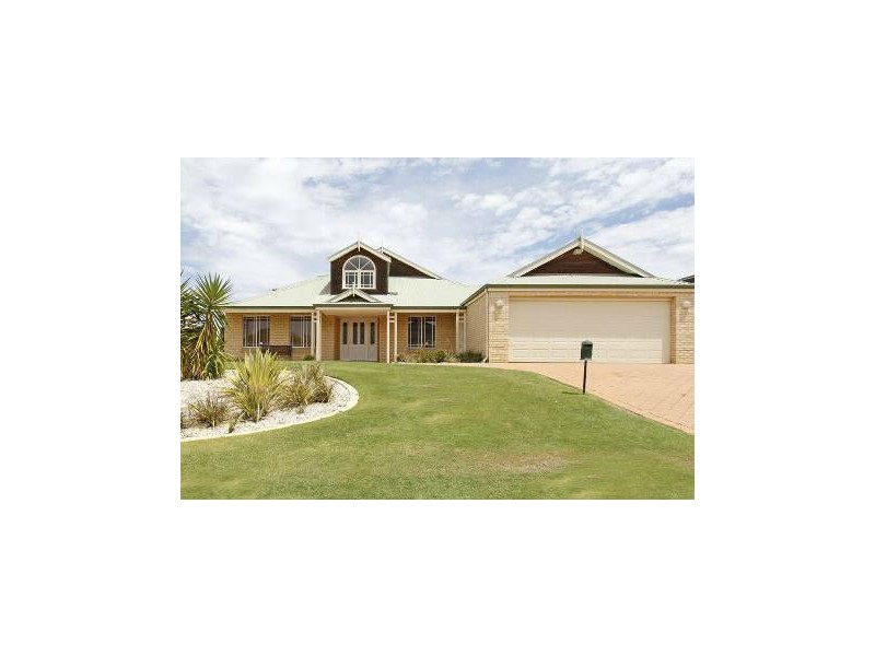 34 La Grange Loop, Currambine WA 6028