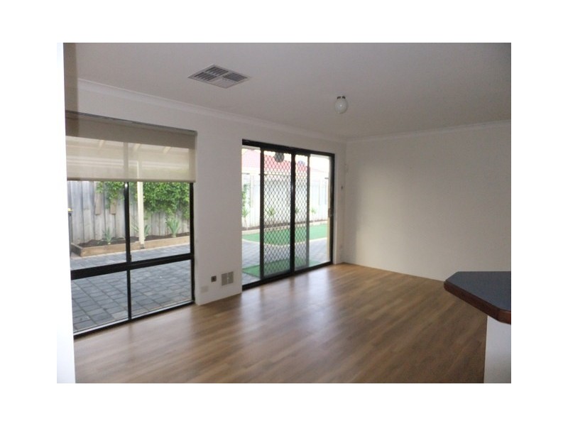 61 Lithgow Drive, Clarkson WA 6030