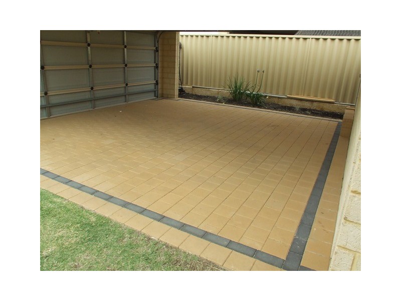 14 Finglas Meander, Butler WA 6036