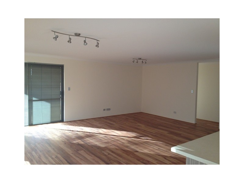 54 Farnham Pass, Alkimos WA 6038