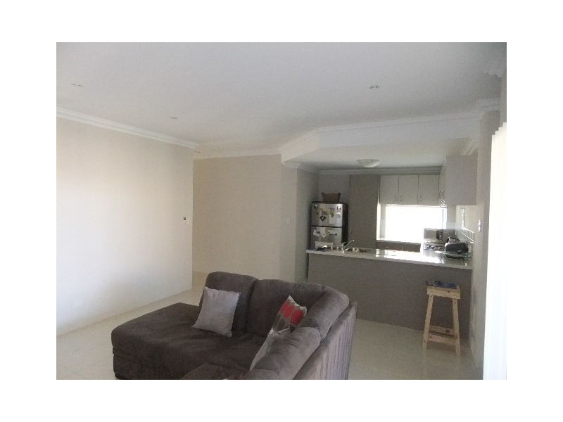 3 Whisper Lane (off Dowitcher Turn), Tapping WA 6065