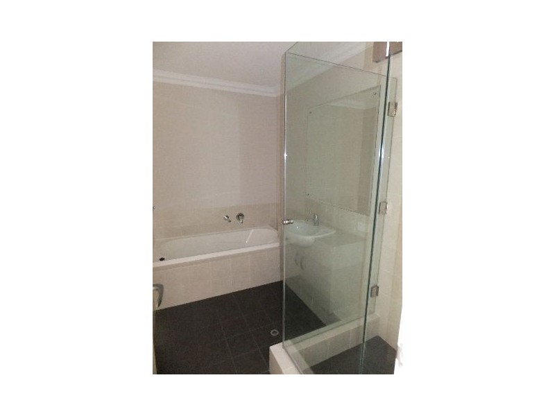 3 Whisper Lane (off Dowitcher Turn), Tapping WA 6065