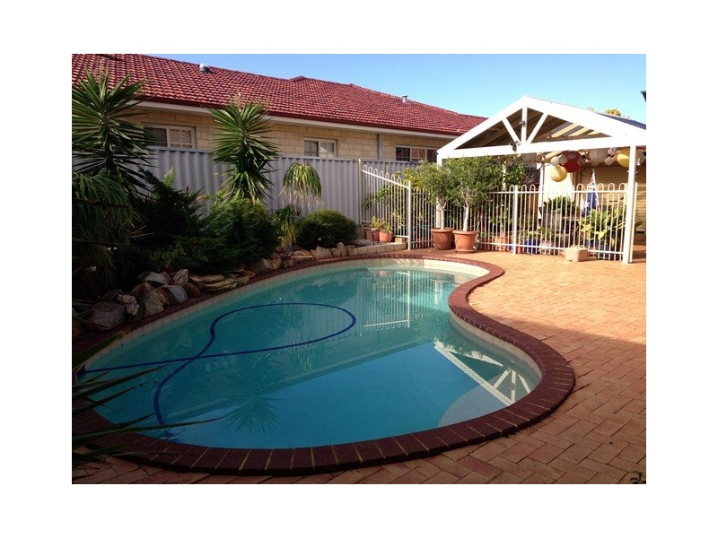 11 Shoalwater Parkway, Iluka WA 6028