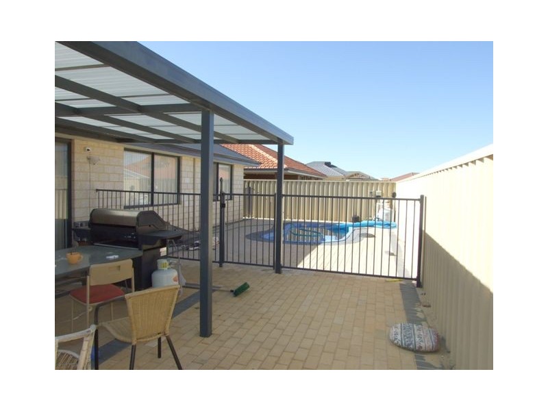 8 Carnforth Road, Butler WA 6036