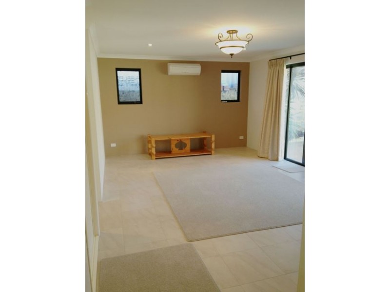 11 Shoalwater Parkway, Iluka WA 6028