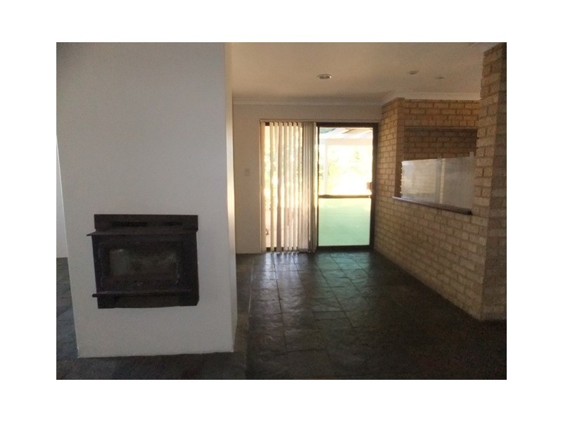 19 Mitchell Place, Two Rocks WA 6037