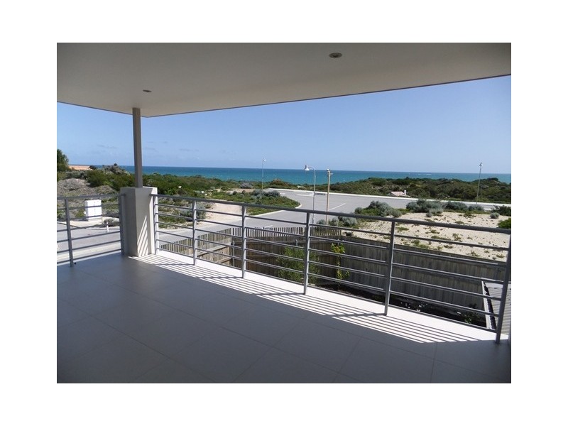 44 Seadrift Street, Yanchep WA 6035