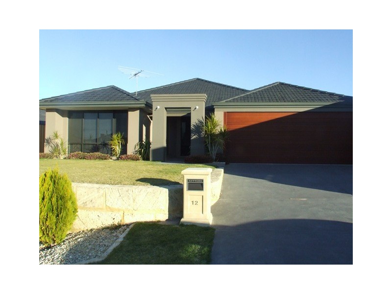 12 Belleville Gardens, Clarkson WA 6030