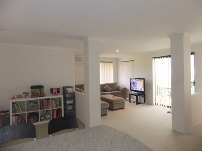 31 Grand Paradiso Parade, Merriwa WA 6030