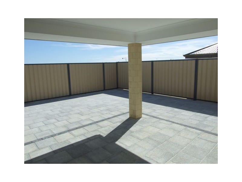 21 Spring Hill, Tapping WA 6065