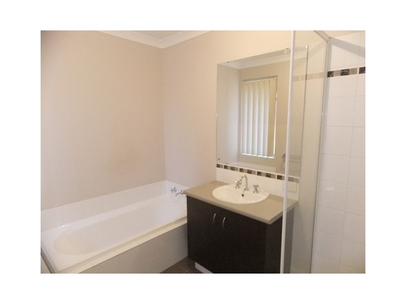 84 Kurrajong Boulevard, Banksia Grove WA 6031