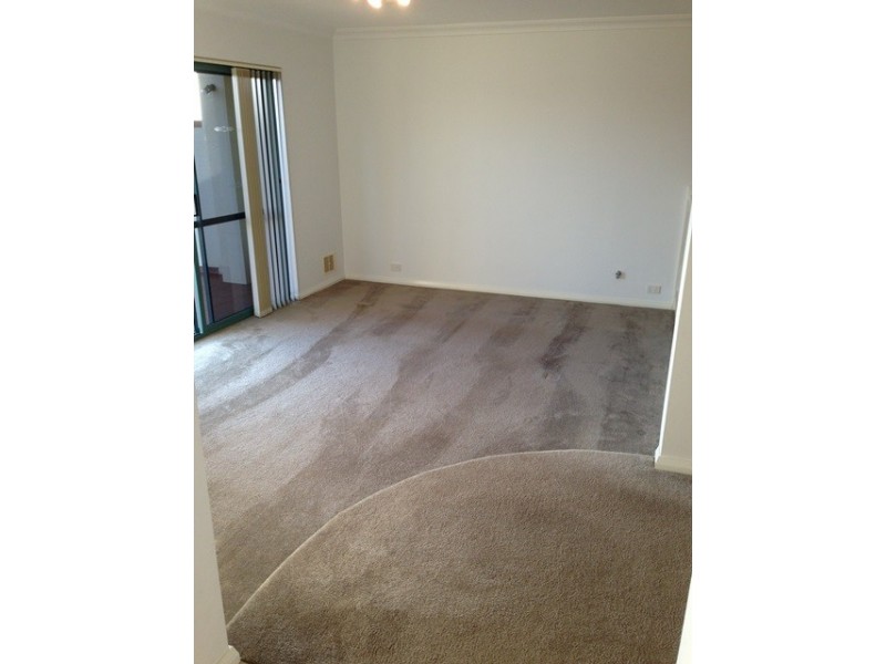 3/16 Toulon Circle, Mindarie WA 6030