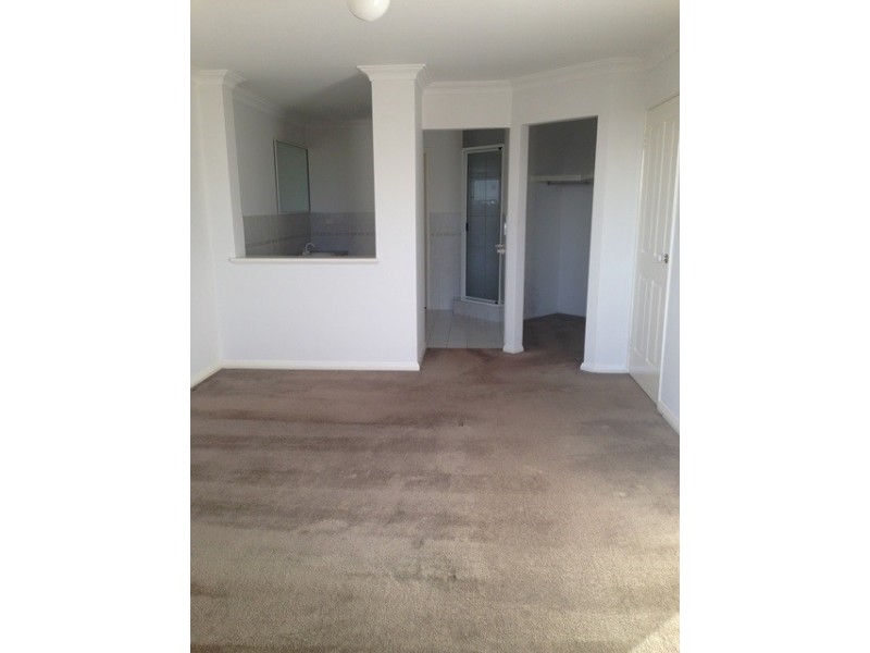 3/16 Toulon Circle, Mindarie WA 6030