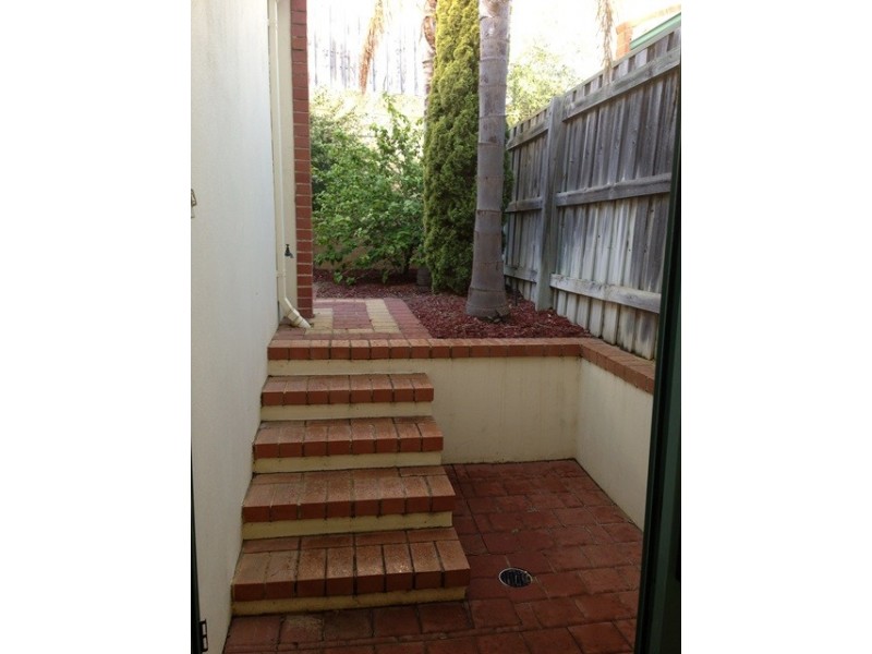 3/16 Toulon Circle, Mindarie WA 6030