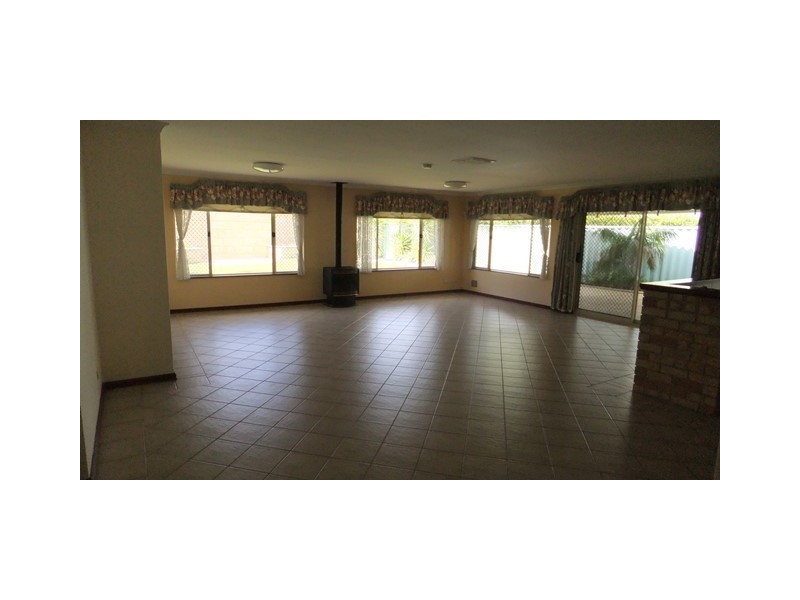 60 Bacchante Circle, Ocean Reef WA 6027