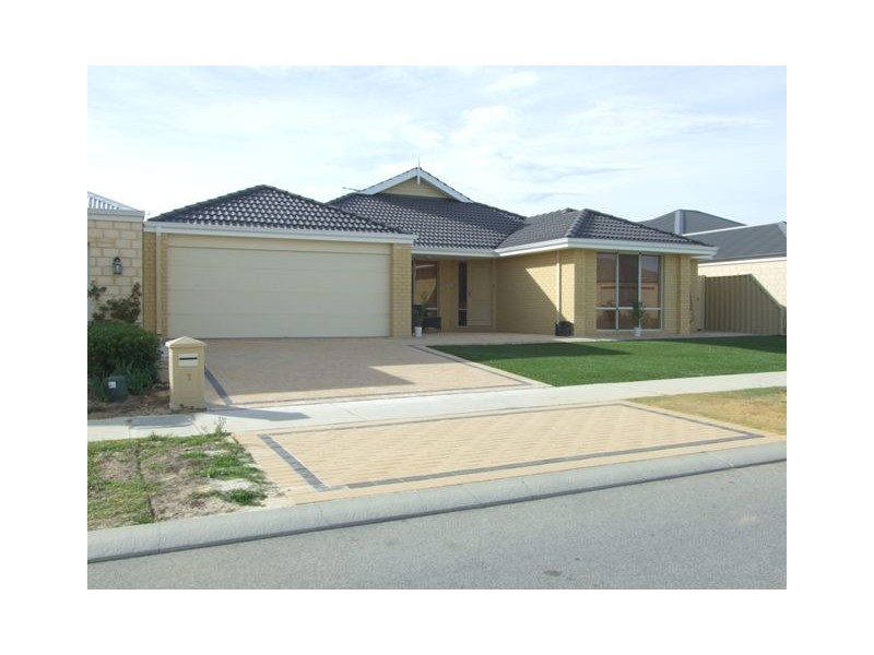 7 Polo way, Butler WA 6036