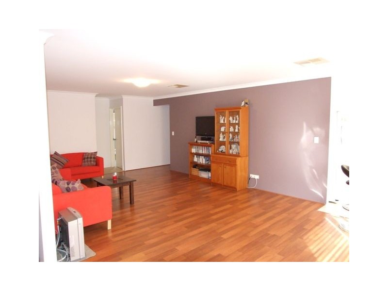 7 Polo way, Butler WA 6036