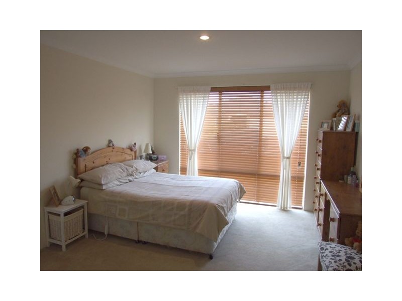 7 Polo way, Butler WA 6036
