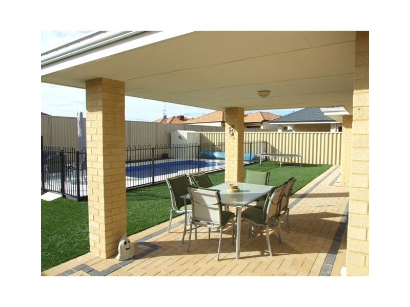 7 Polo way, Butler WA 6036