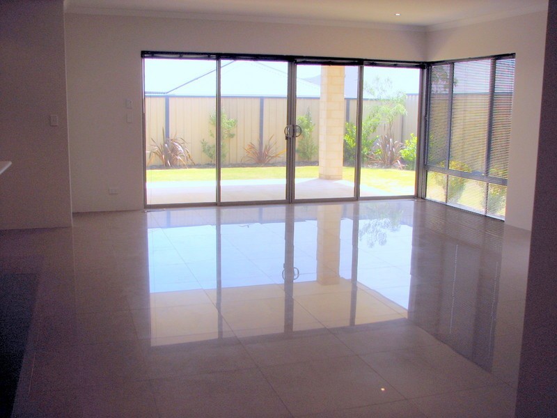 10 Tibecin Road, Tapping WA 6065