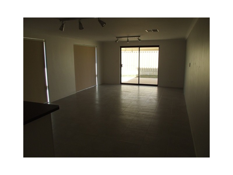 4 Renville Link, Ridgewood WA 6030