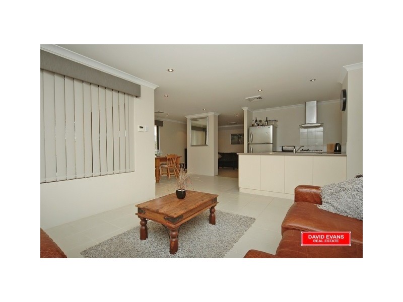 42 Eastwall Parkway, Butler WA 6036