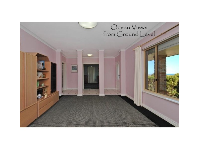 8 Yardarm Court, Ocean Reef WA 6027