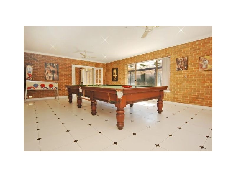 8 Yardarm Court, Ocean Reef WA 6027