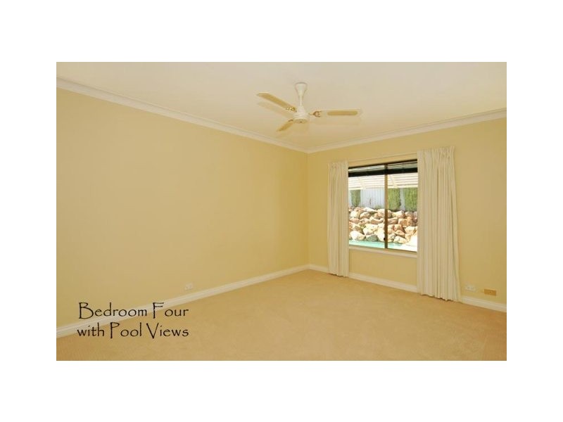 8 Yardarm Court, Ocean Reef WA 6027