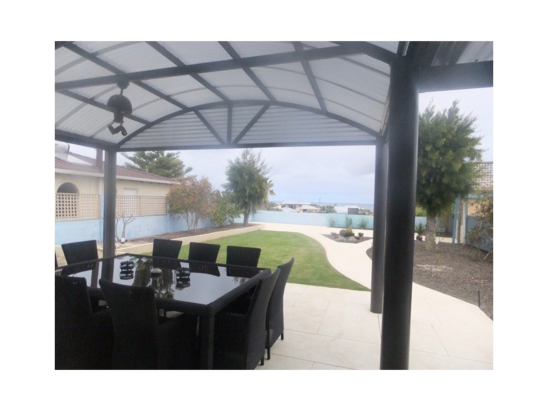 9 Cooinda Close, Quinns Rocks WA 6030