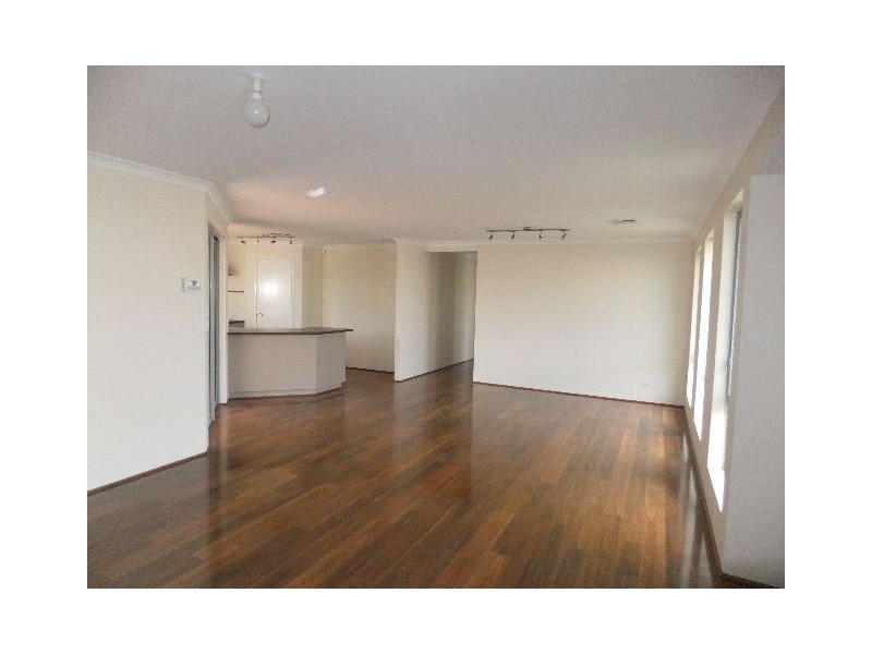 22 Bauer Circle, Banksia Grove WA 6031