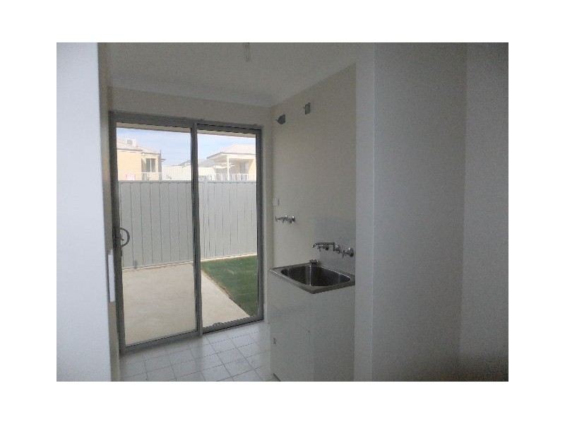 22 Bauer Circle, Banksia Grove WA 6031