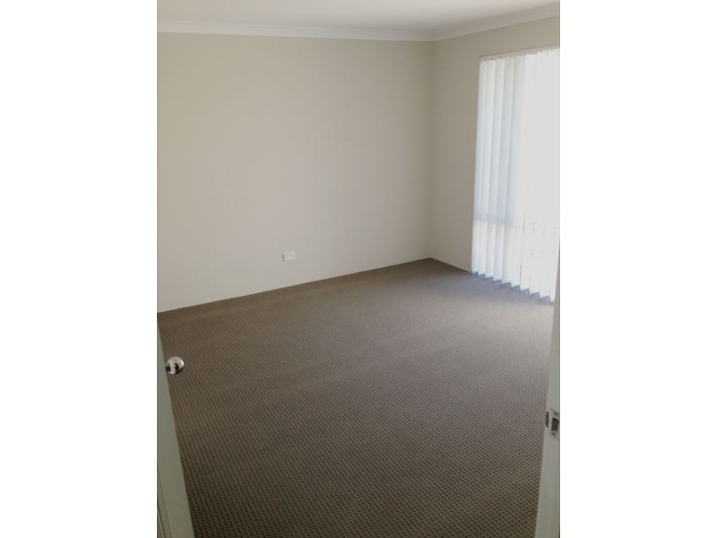 9 Zaffre Street, Eglinton WA 6034