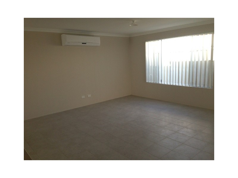 9 Zaffre Street, Eglinton WA 6034