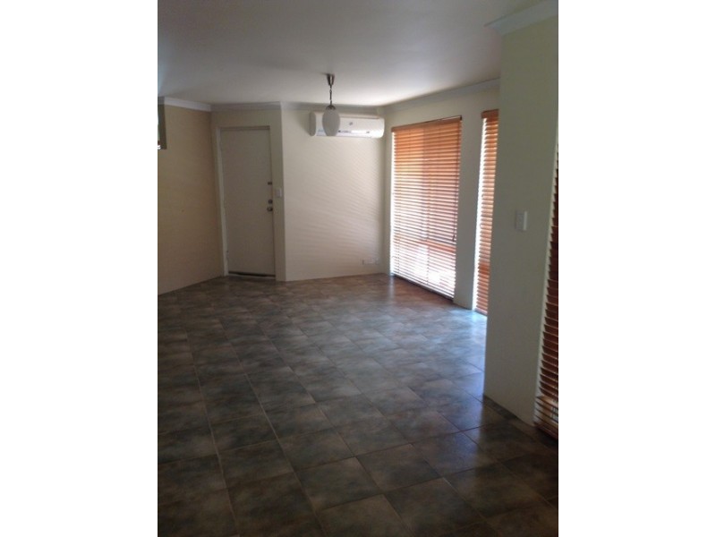 4 Blackbird Glen, Quinns Rocks WA 6030