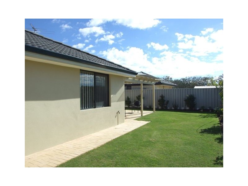 28 Aquarius Ramble, Ocean Reef WA 6027