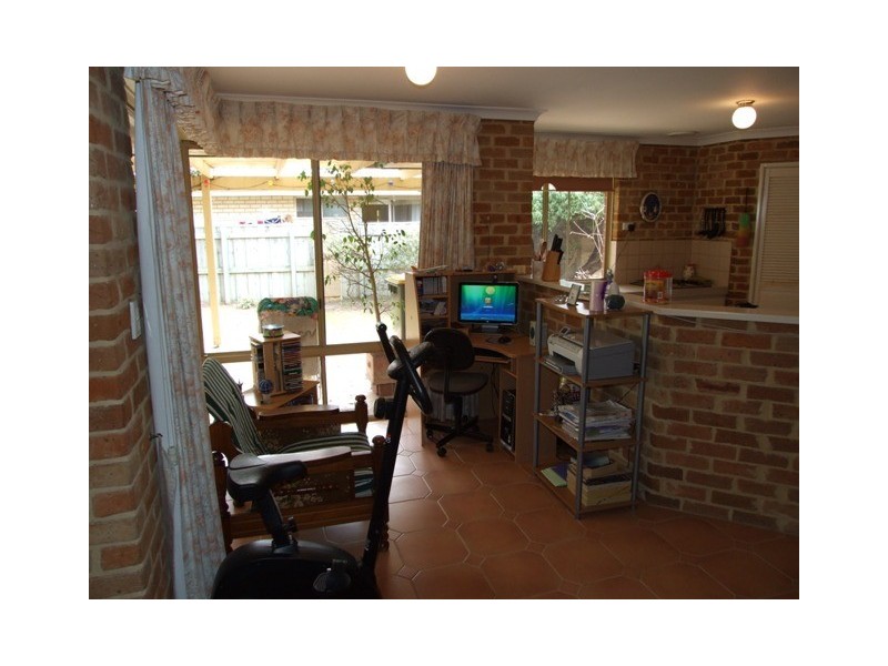 6 Samos Place, Mindarie WA 6030