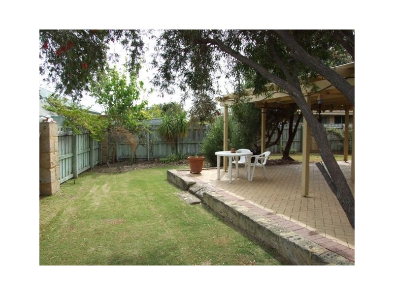 6 Samos Place, Mindarie WA 6030