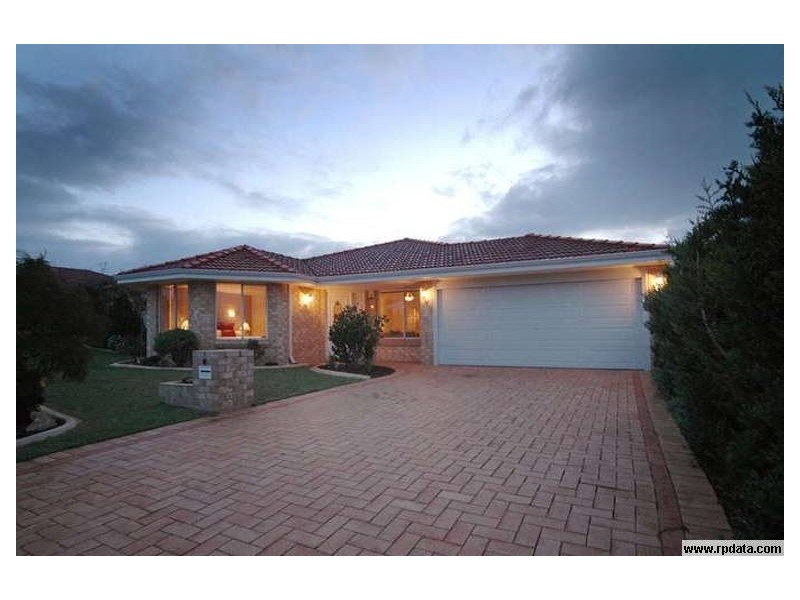 10 Grangemouth Turn, Kinross WA 6028