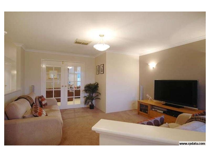 10 Grangemouth Turn, Kinross WA 6028