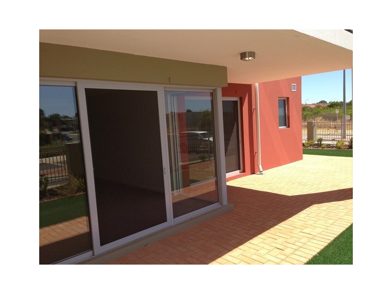 8/9 Citadel Way, Currambine WA 6028