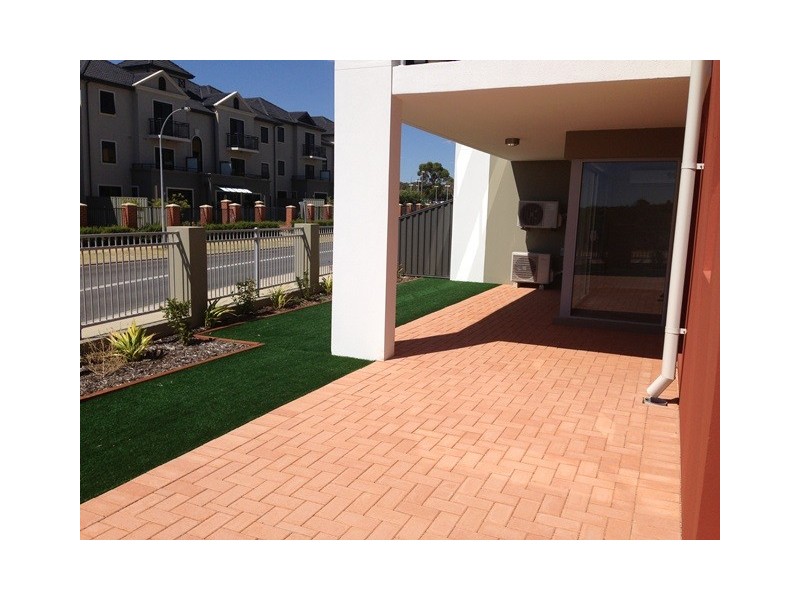 8/9 Citadel Way, Currambine WA 6028